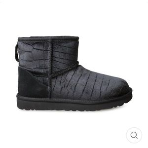UGG CLASSIC MINI II CROC US 7 EU38